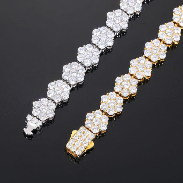 Nocta Vince Floral Cluster Chain