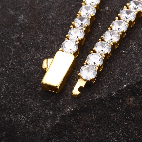 Nocta Vince Aura Prong Round-Cut Chain