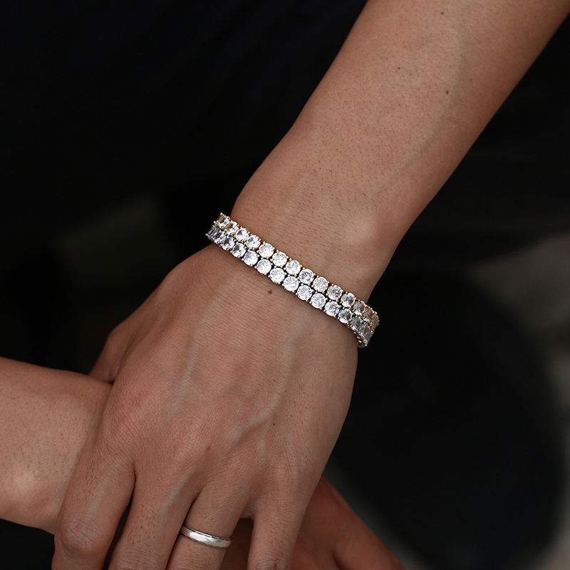 Nocta Vince Aura Prong Round-Cut Bracelet