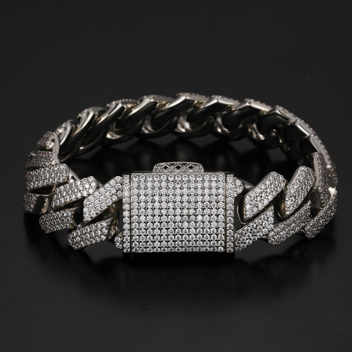 Nocta Vince Plano Pavé Cuban Bracelet